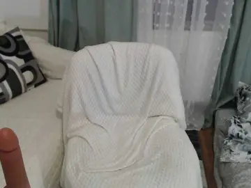 JullieMilf  live sex cam