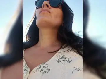LUKONTA  live sex cam