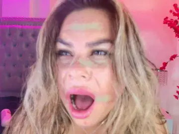 Lia-adams  live sex cam