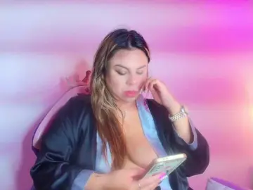 Lia-adams  live sex cam