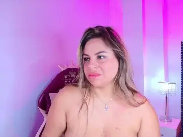 Lia-adams  live sex cam