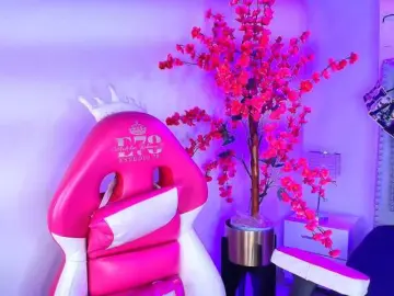 Lia-adams  live sex cam