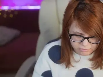 MelodyCharm  live sex cam