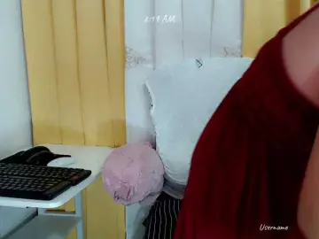 Nemayhottits  live sex cam