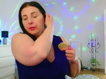 MilfHelena  live sex cam