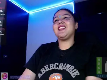 Sara-sof  live sex cam