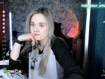 Your-small-bunny  live sex cam