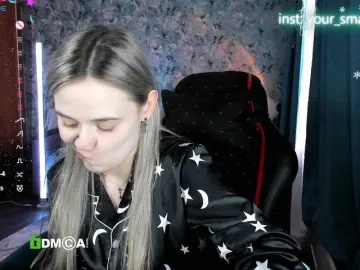 Your-small-bunny  live sex cam