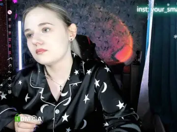 Your-small-bunny  live sex cam