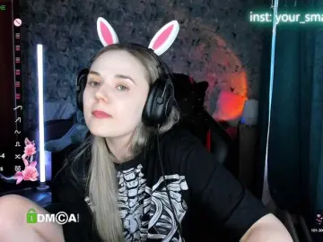 Your-small-bunny  live sex cam