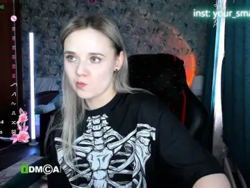 Your-small-bunny  live sex cam