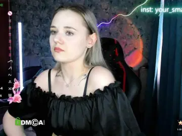 Your-small-bunny  live sex cam