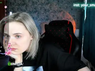 Your-small-bunny  live sex cam