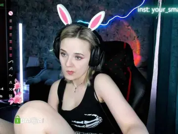 Your-small-bunny  live sex cam