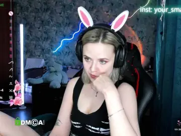 Your-small-bunny  live sex cam
