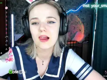 Your-small-bunny  live sex cam
