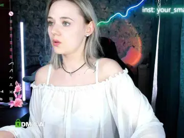 Your-small-bunny  live sex cam