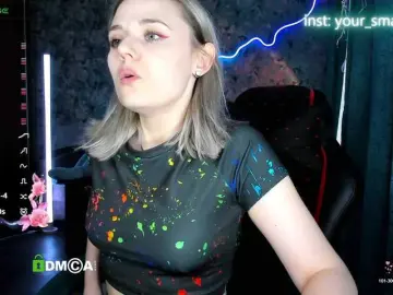 Your-small-bunny  live sex cam