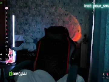 Your-small-bunny  live sex cam
