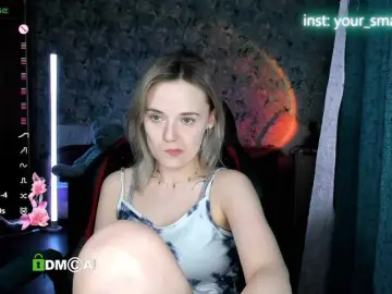 Your-small-bunny  live sex cam