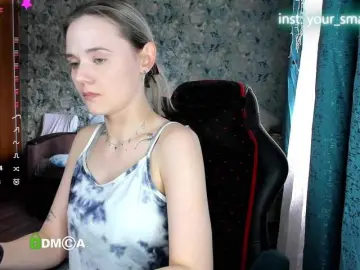 Your-small-bunny  live sex cam