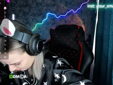 Your-small-bunny  live sex cam
