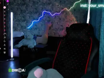 Your-small-bunny  live sex cam