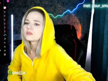 Your-small-bunny  live sex cam