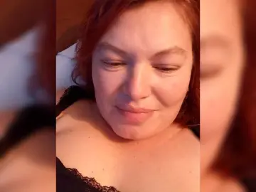 Juliamad  live sex cam