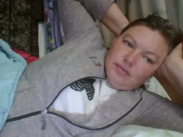 Juliamad  live sex cam