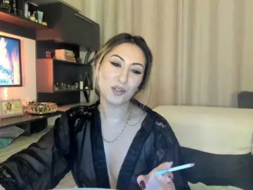 Kittyhungry  live sex cam
