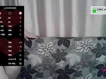 LisaDartov  live sex cam