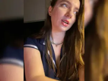 OlaChikaMamasita  live sex cam