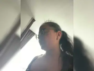 PadThai  live sex cam