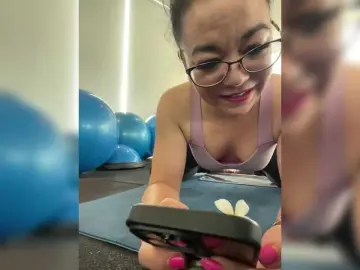 PadThai  live sex cam