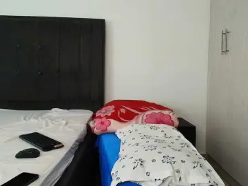 Tasty-titties  live sex cam