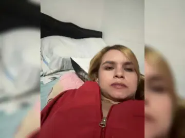 Isabella-77  live sex cam