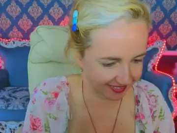 AlaskaSia  live sex cam