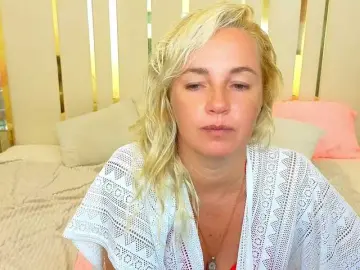 AlaskaSia  live sex cam