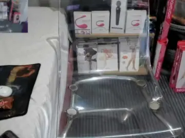 Bisexyeliz35  live sex cam