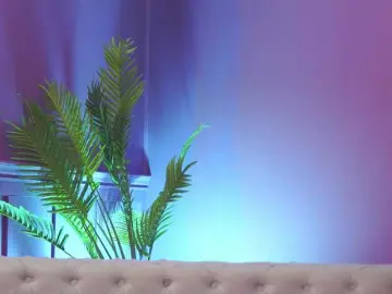 ChiaraConti  live sex cam