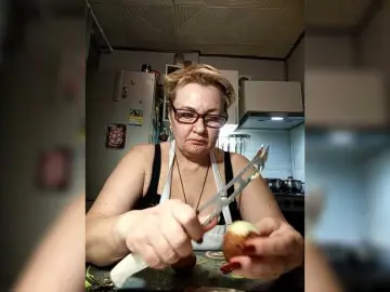 HelenaGloss  live sex cam