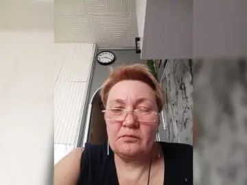 HelenaGloss  live sex cam