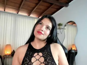 Min-Yuna  live sex cam