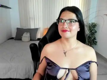 Min-Yuna  live sex cam