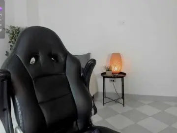 Min-Yuna  live sex cam