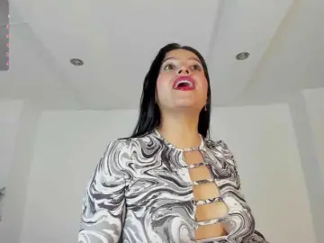 Min-Yuna  live sex cam