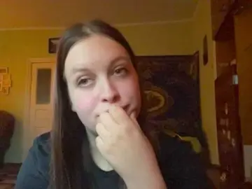 OdeliaBetesh  live sex cam