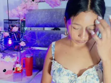 Realdoncella  live sex cam