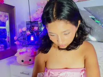 Realdoncella  live sex cam
